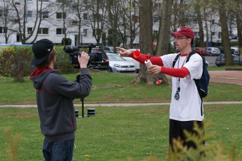 Head Coach Ralph "Gazelle" Dietrich gibt das Startsignal.